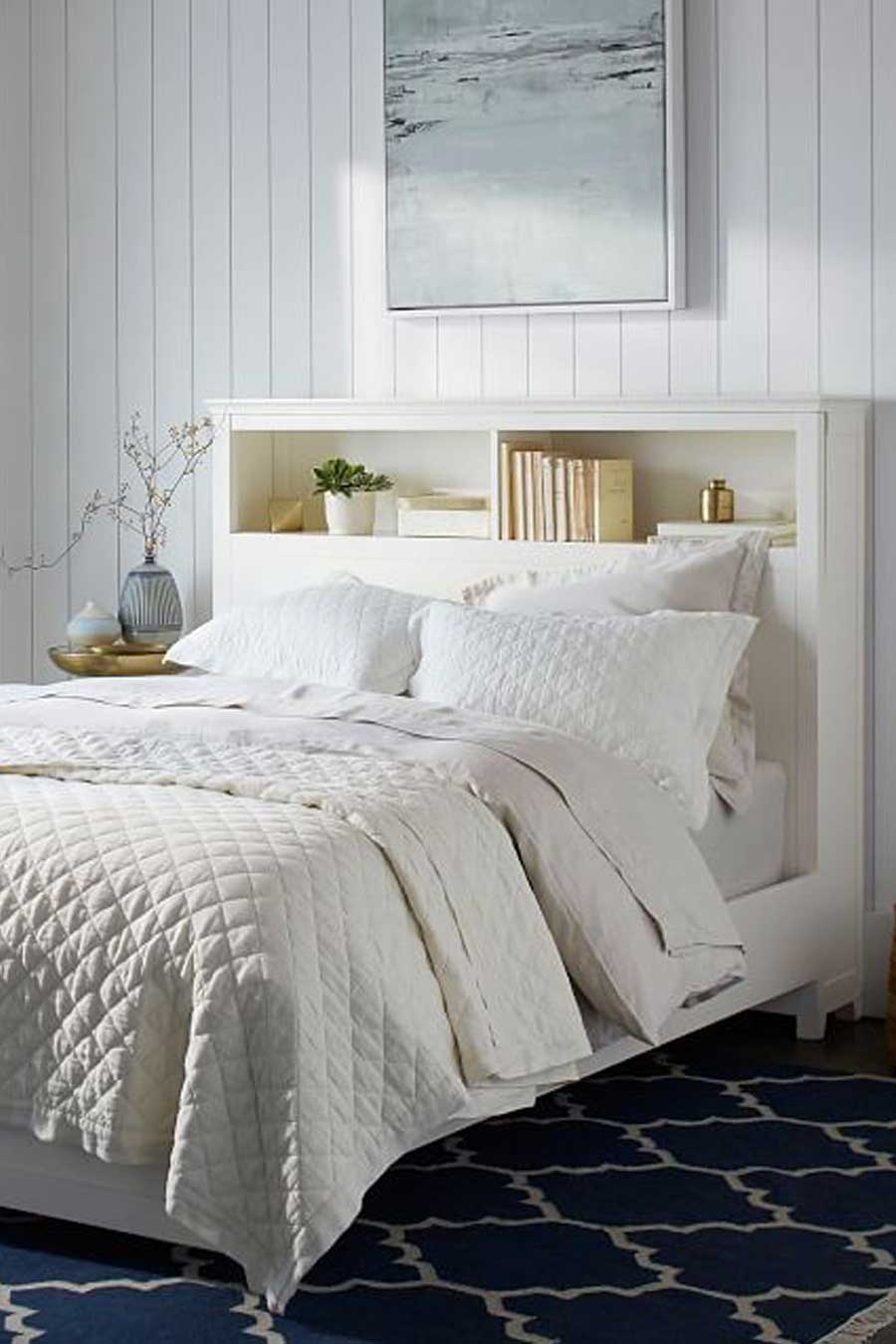 تاج تخت خواب چوبی سفید